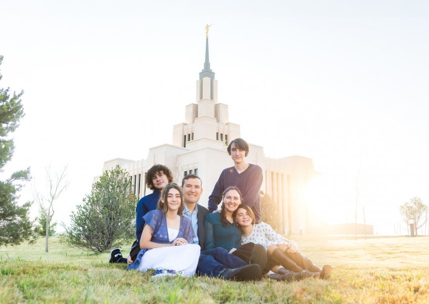Saratoga Springs Utah Temple Family Photo